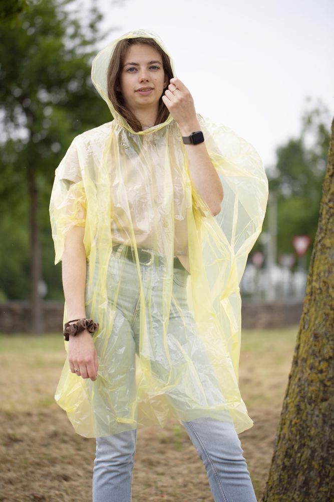 PE poncho Pablo
