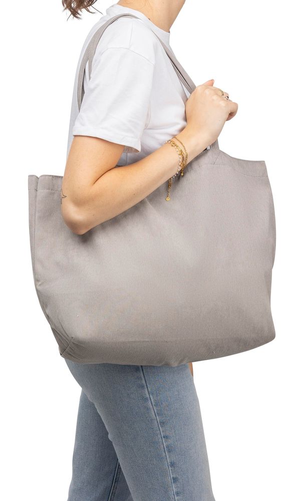 Corduroy draagtas Tino