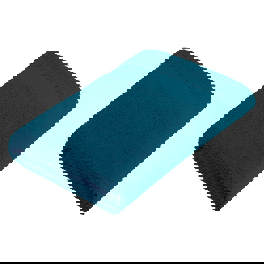 Petrol (PMS 3145c) / Petrol