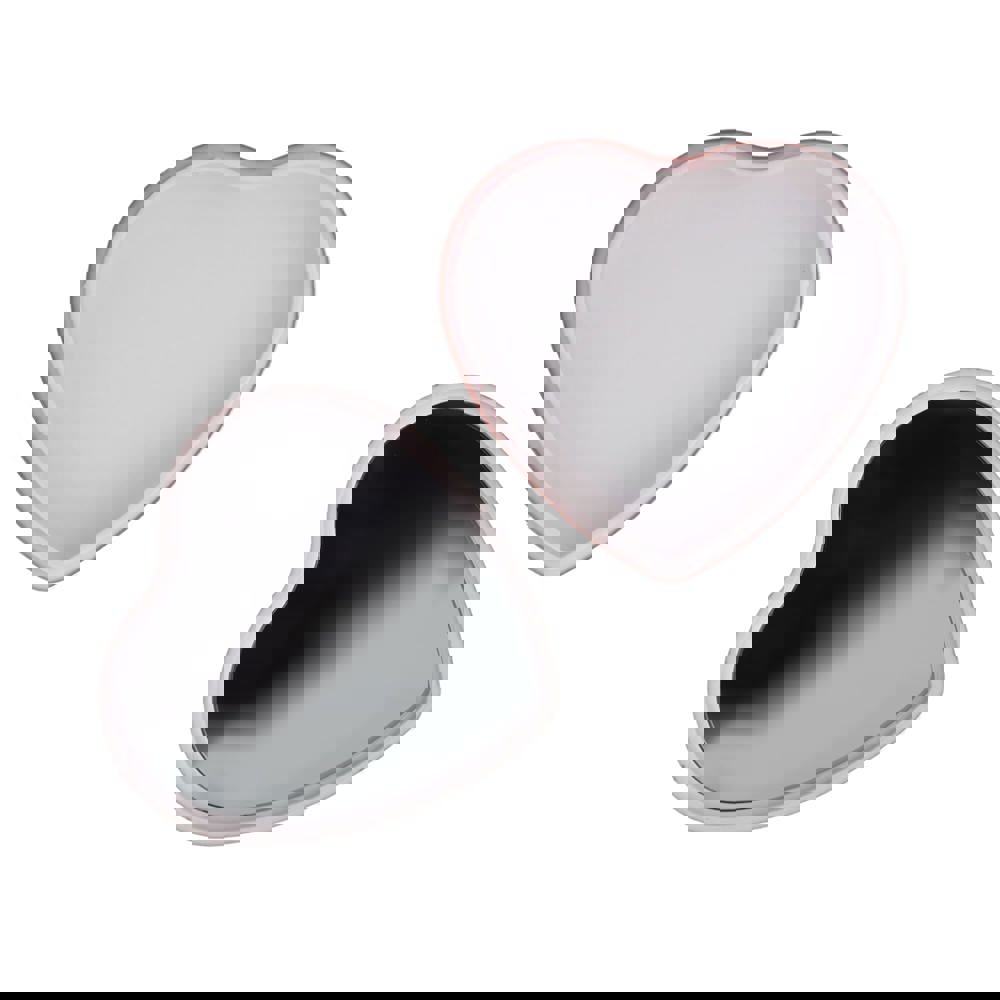 Platte metallic lippenbalsem in hartvorm