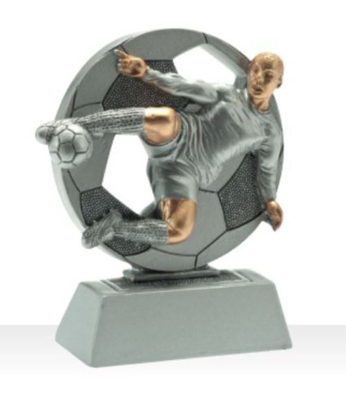 B-RE040 beeldje voetbal 8 cm hoog