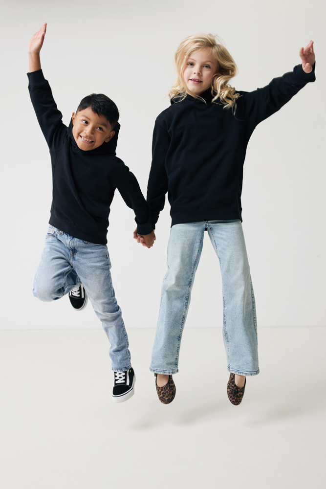 IQONIQ Yengo kids recycled katoen hoodie met steekzakken